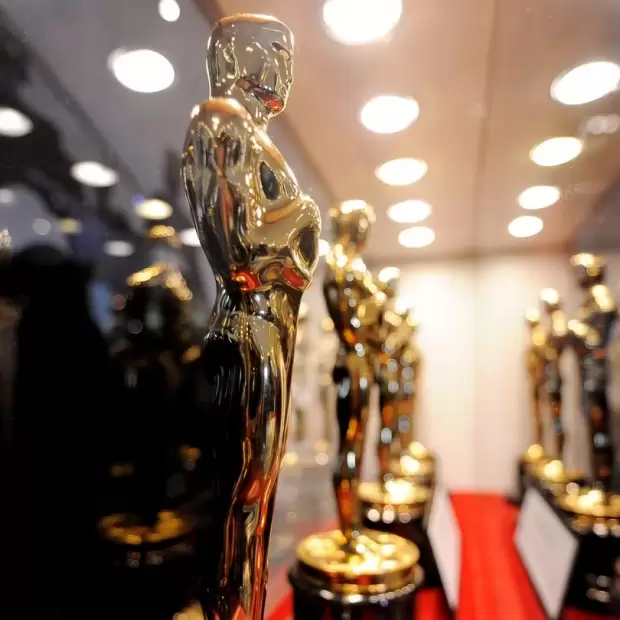 "Pecadores" y "Una batalla tras otra" lideran la carrera hacia los Oscar m�s impredecibles en a�os