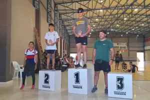 Triatletas capitalinos lograron el podio en Tinogasta