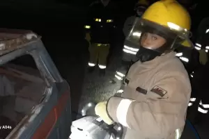 Bomberos Voluntarios se capacitaron en "Rescate Vehicular Liviano"