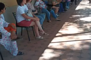 Malestar en Reconocimiento Mdico: filas en medio del sol y el calor