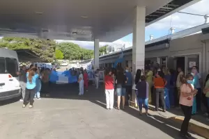 Mircoles de paro total en el Hospital"San Juan Bautista": "Ya no tenemos miedo"