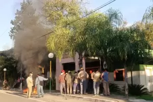 Tenso reclamo de municipales de Baado de Ovanta por un aumento salarial