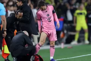 Messi tiene una lesin y podra perderse partidos de la Seleccin