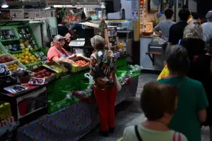 En la primera quincena de marzo, los alimentos escalaron casi 7%