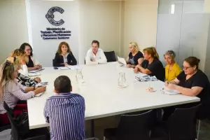 La Provincia convoc para este martes a los gremios docentes para "iniciar" la paritaria