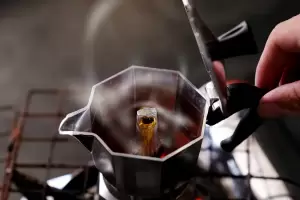 Gua para usar la cafetera moka: el paso a paso para que el caf salga perfecto