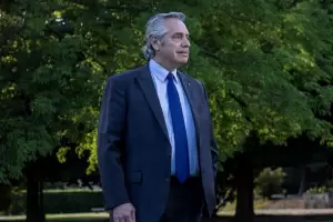 Amplan la denuncia contra Fernndez: haba un broker en plizas de Educacin