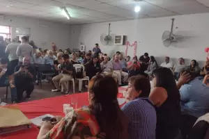 Tras la convencin, el radicalismo apunt contra el oficialismo: "Nos dejan un sistema de salud en agona y educacin en crisis"