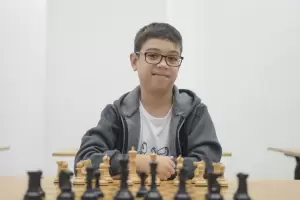 Un argentino de 10 aos le gan una partida de ajedrez a Magnus Carlsen, el mejor del mundo