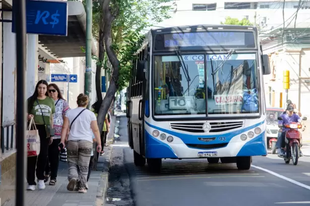 Desactivan el paro de 72 horas y se normaliza el transporte en Catamarca