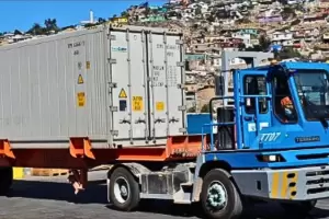 Primer embarque de arndanos a travs del Paso San Francisco