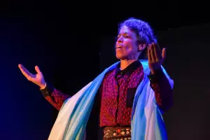 Presentaron la obra "Mujeres en movimiento construyendo historia"