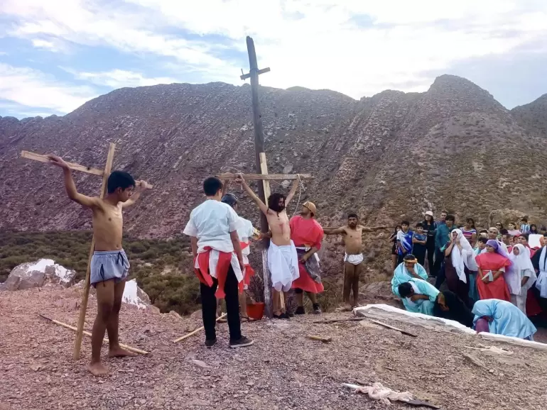 Tinogasta: El Va Crucis Viviente en el Calvario de La Puntilla, se Experiment con Gran Emocin