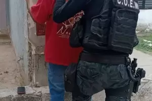 Aprehenden a un joven y recuperan un tel�fono celular