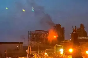 Ucrania bombarde un polo industrial donde se arman drones iranes y hay grandes refineras