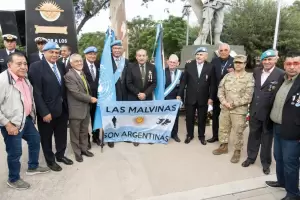 Gesta de Malvinas: Reconocieron a cinco ex combatientes en el acto central