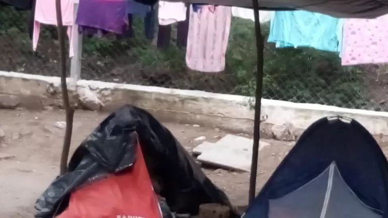 familia en el camping