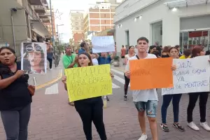 Frente a la Catedral, el MST se manifest en repudio de Villarruel y reclam por los despidos