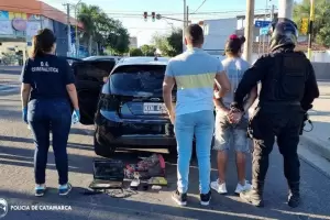 Aprehenden a un hombre y secuestran dos autos por un robo