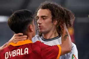 El posteo de Paulo Dybala tras la victoria de la Roma y la pelea con el franc�s Mateo Guendouzi