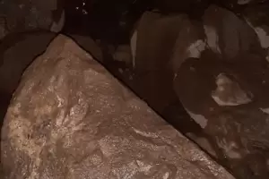 Por derrumbes, piden transitar con extrema precauci�n por la Cuesta del Portezuelo