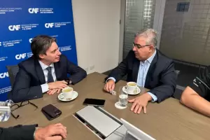 Jalil gestiona financiamiento para obras ante organismos internacionales