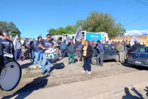 Municipales de Valle Viejo reclamaron por mejoras salariales: "Hay gente que no cena"