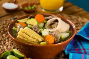 Cmo hacer Puchero argentino en 6 pasos: receta fcil e ideal para das fros