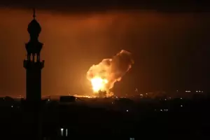 Israel atac una base militar en Irn como represalia y crece la tensin en Medio Oriente