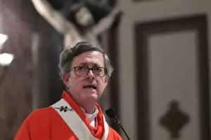 La Iglesia se sum a las crticas contra los aumentos del Senado y les pidi "empata"