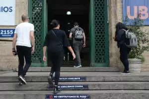 El rector de la UBA advirti que se mantiene las medidas de protesta: "Si no dan fondos, vamos a tener que cerrar"