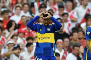 Cristian Medina ejecuta su salida de Boca: los detalles de una transferencia millonaria
