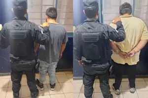 Polic�as aprehenden a dos personas y tras medida judicial recuperan una motocicleta