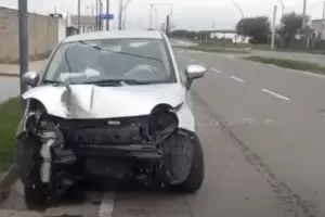Avda. Bicentenario: impactante accidente dej a conductor sin lesiones