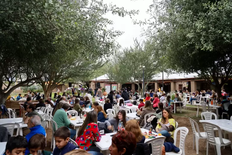 La gente cop la Casa de la Puna en el da del trabajador