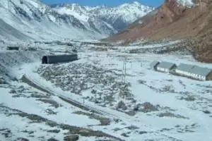 Los mineros que estaban varados en la cordillera llegaron anoche a Fiambal