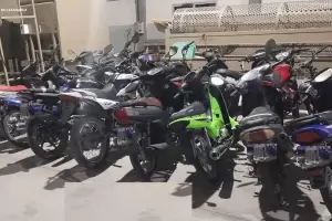 En un operativo de control vehicular, policas secuestraron quince motocicletas