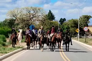 Alertan por importante presencia de jinetes sobre la Ruta Nacional 38
