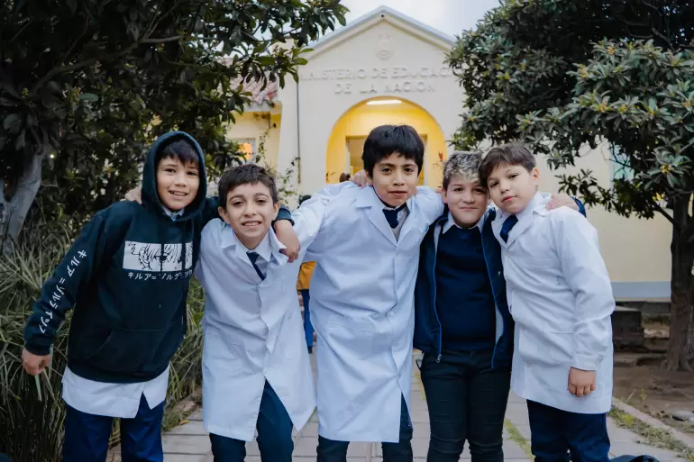 raul visito la escuela de “la quebrada” (2)