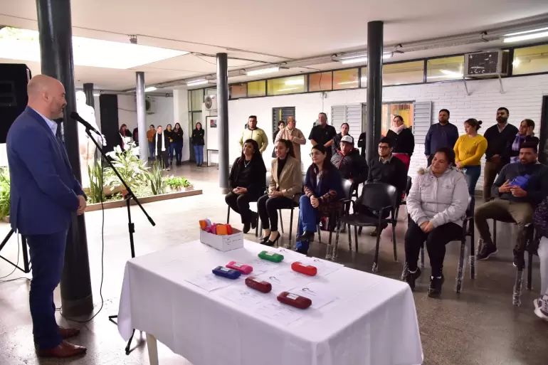 Pacientes de la Linea oftalmolgica recibieron lentes de DiProMeSi