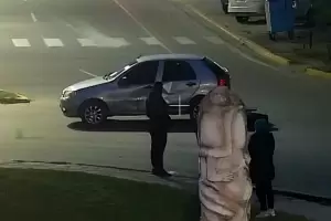 Un automvil y una motocicleta colisionaron en Valle Viejo