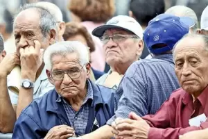 Jubilaciones y AUH: Gobierno confirm cunto se cobrar en junio
