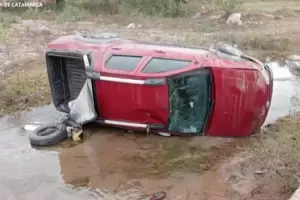 Un hombre result herido tras un violento vuelco en San Antonio