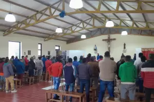 Celebran la Solemnidad de Pentecosts en la crcel