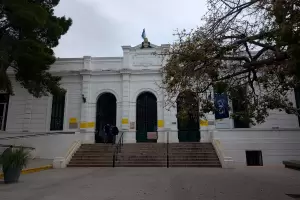 Los gremios universitarios inician hoy un paro por 72 hs. en reclamo de un aumento salarial