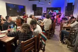 Viernes y sbado patrio de Pea en la Casa de la Puna