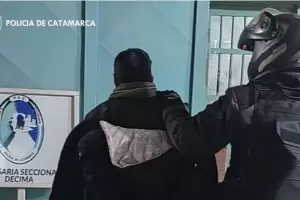 Rob� maquillaje e intent� darse a la fuga y termin� detenido