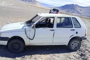 Tres jvenes terminaron lesionados tras un grave vuelco en la Puna