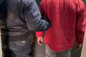 Aprehendieron a un joven por robar fardos de alfafa