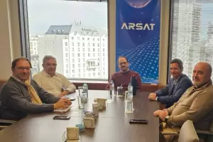 Por gestiones del gobernador Ral Jalil, se reactivarn las obras de fibra ptica en el Oeste